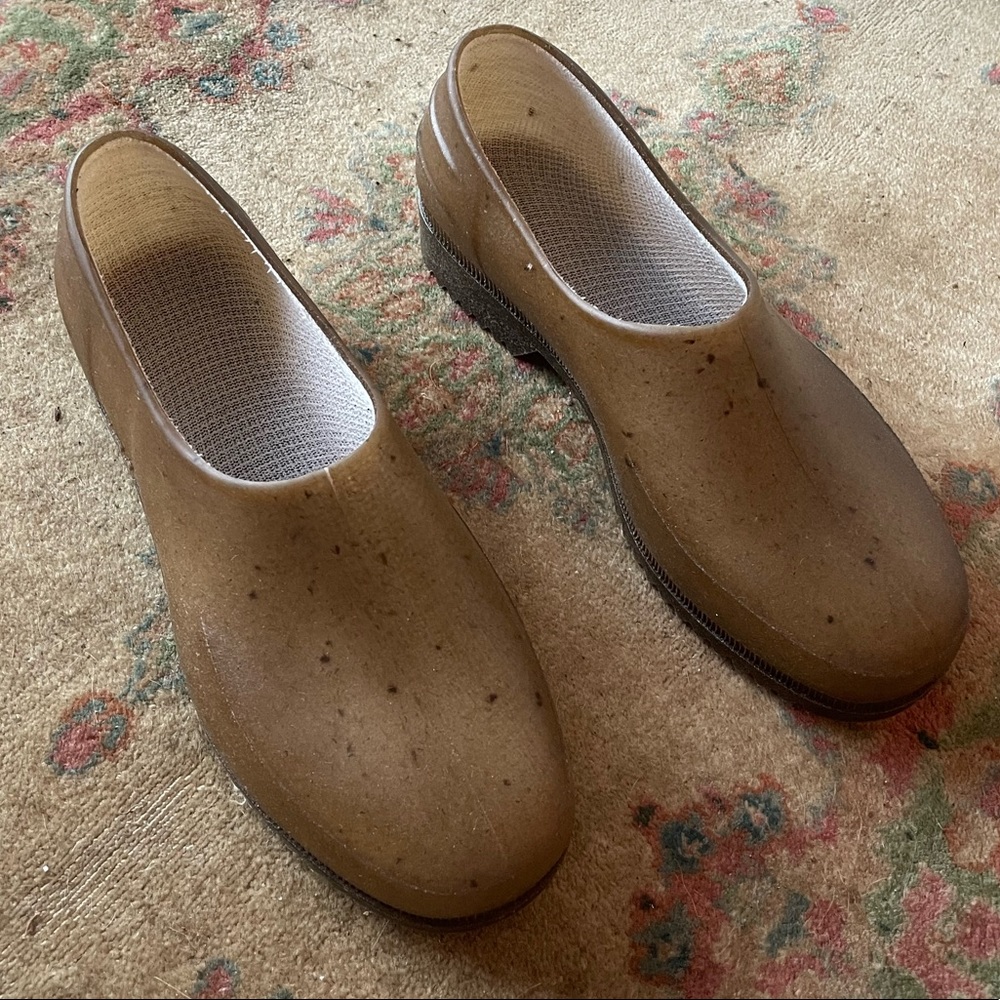 Brand New Plasticana Gardana clogs EU 39
